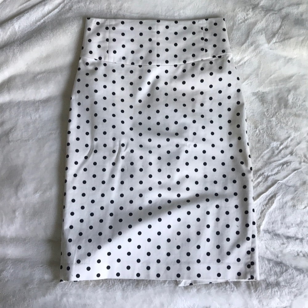 Express white/black polka dot pencil skirt size 4